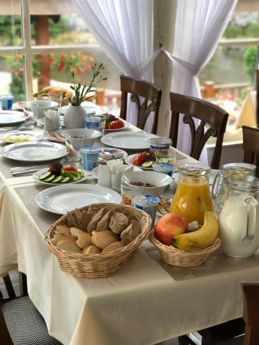 Hostal Pension Hotel Belarie