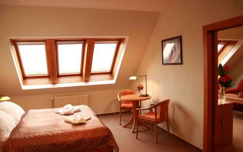 L�ze?sk� Hotel Pyramida I