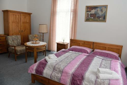 Hostal Lazensky Pension Josef