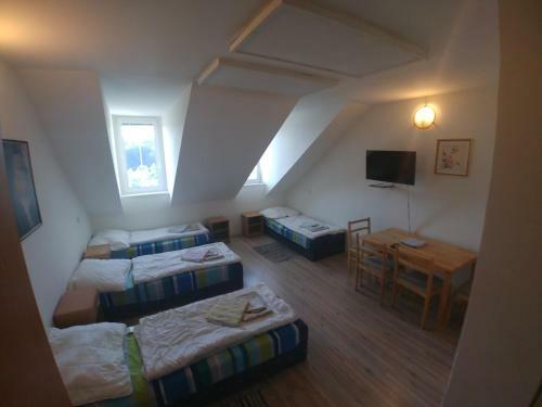 Albergue Kv Apartmans Var?avsk�