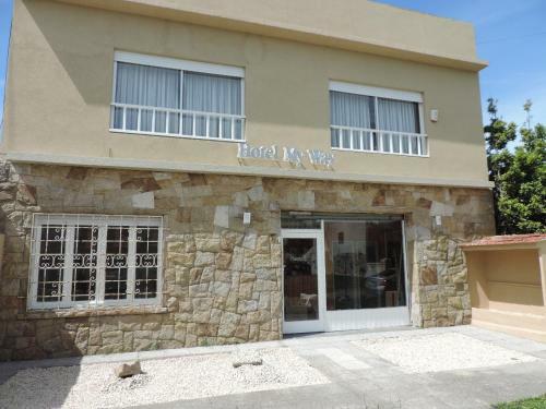 Fonte Di Trevi Hotel
