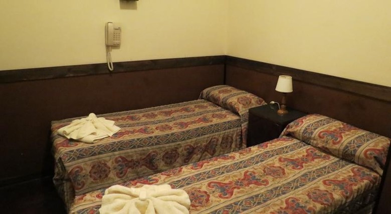 Hotel Raglan