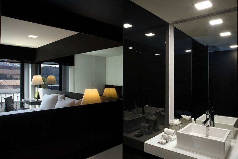 Hotel Double Tree Hilton Fontana