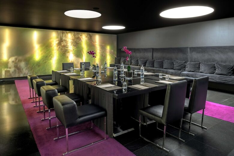 Hotel Double Tree Hilton Fontana