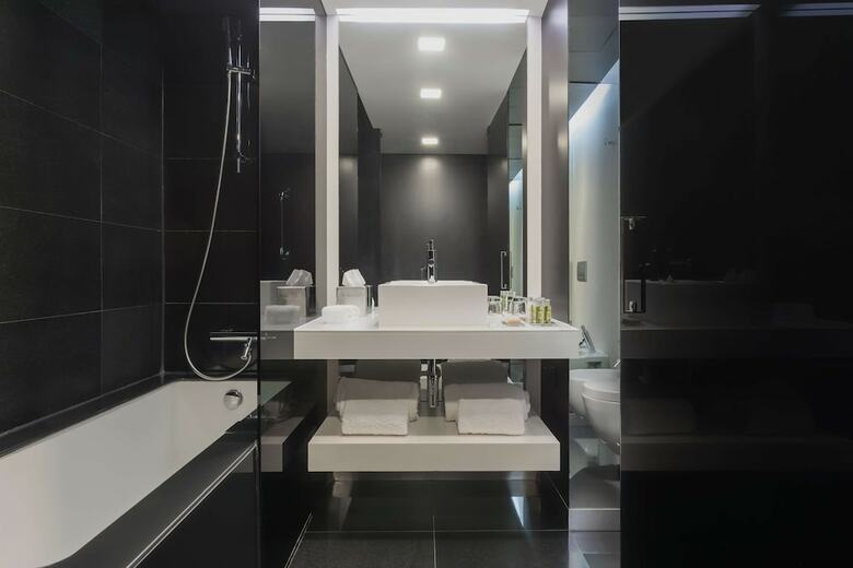 Hotel Double Tree Hilton Fontana