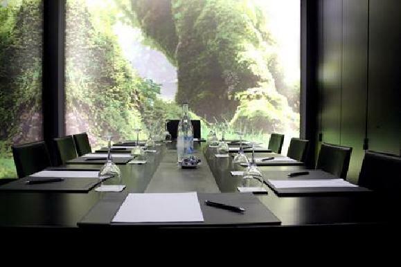 Hotel Double Tree Hilton Fontana