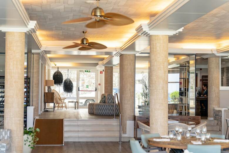 Aparthotel Vila Baleira Suites