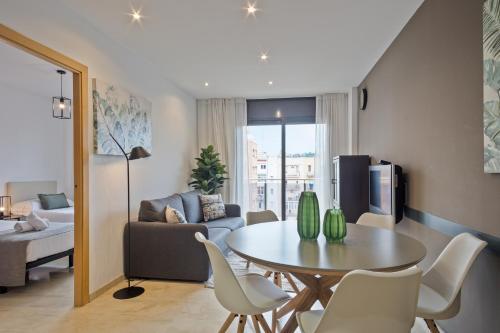Apartments Eixample Spain Square