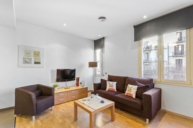 Fisa Rentals Ramblas Apartments