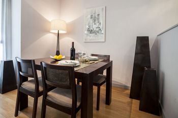 Camp Nou Apartments