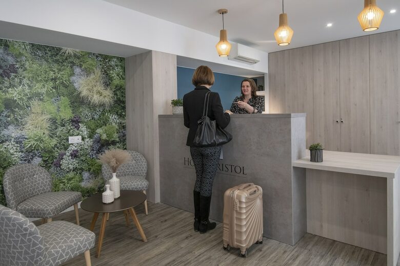Hotel Bristol
