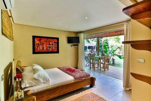 Hostal Legian Villa Hotel