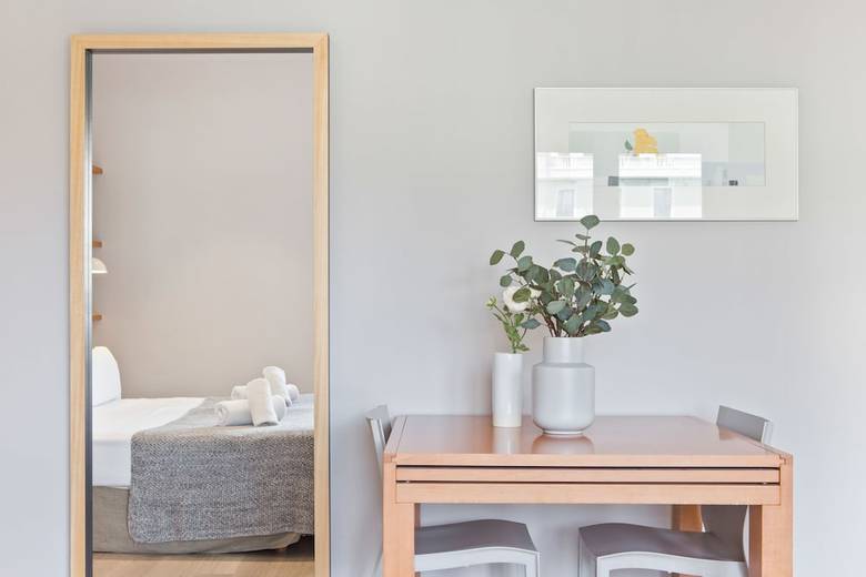 Fisa Rentals Gran Via Apartments
