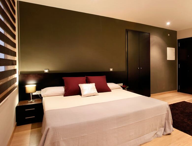 Fisa Rentals Gran Via Apartments