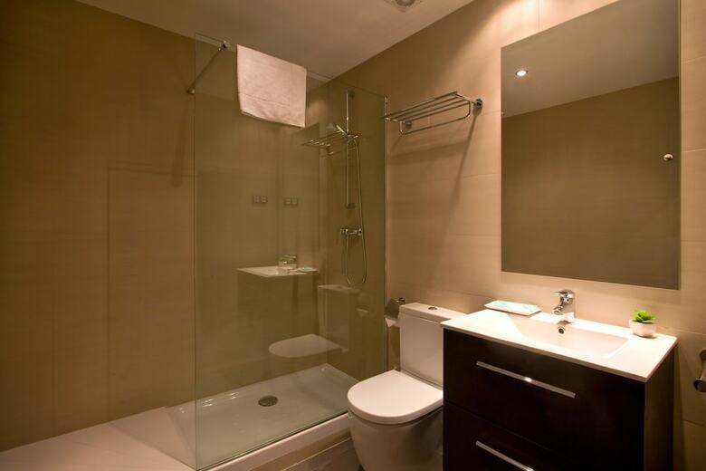 Fisa Rentals Gran Via Apartments
