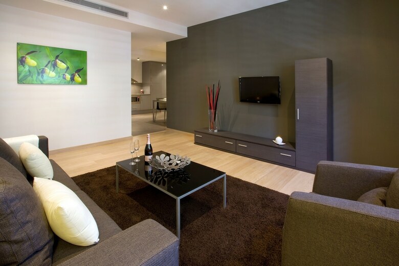 Fisa Rentals Gran Via Apartments