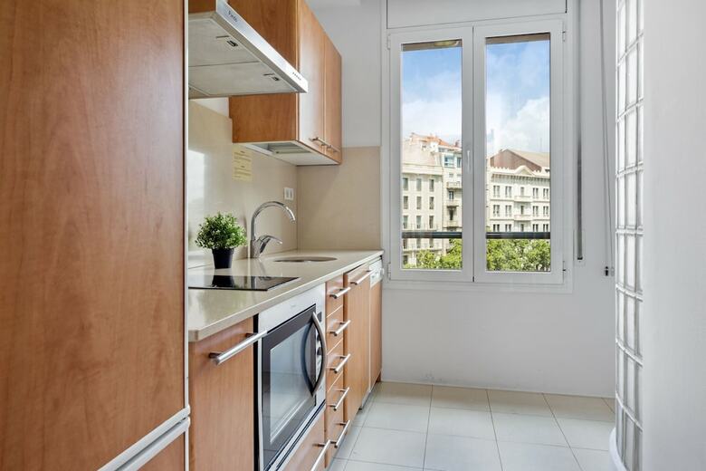 Fisa Rentals Gran Via Apartments
