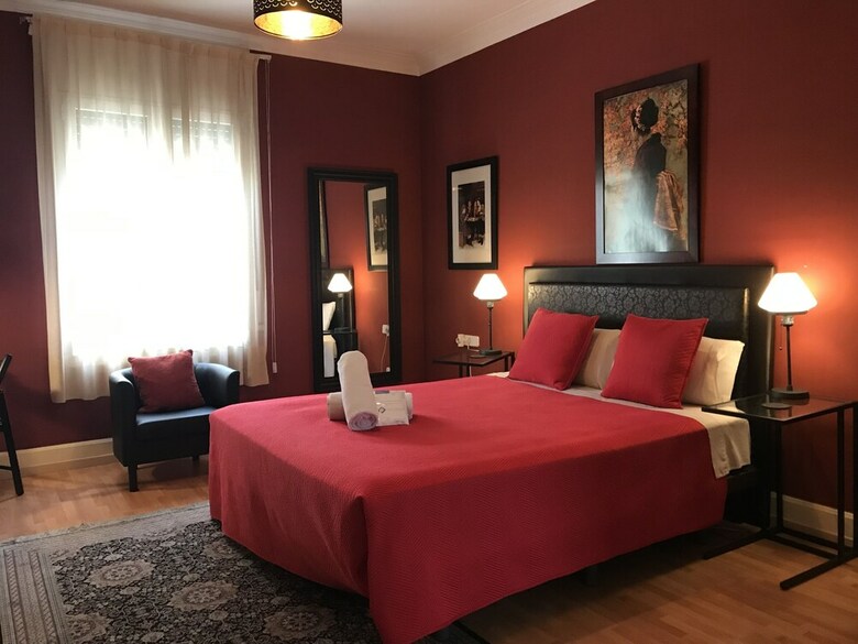 Fisa Rentals Gran Via Apartments