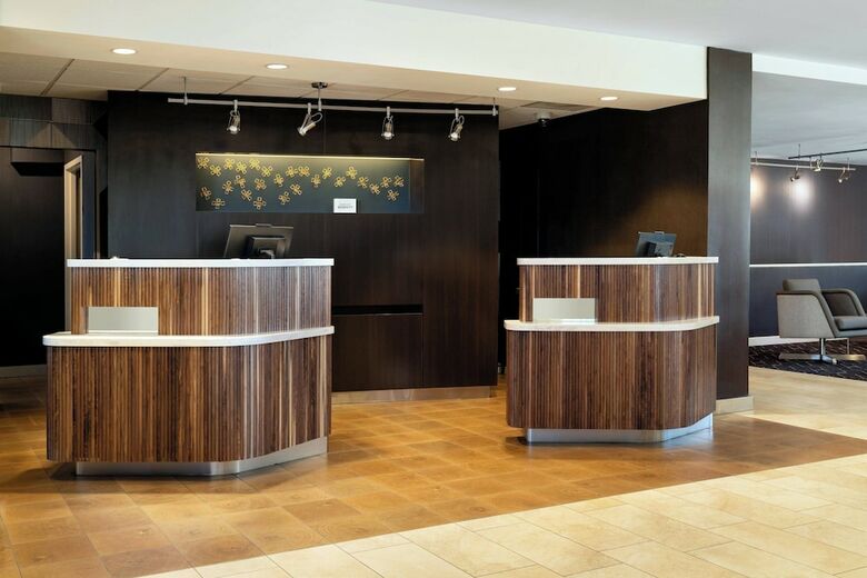 Hotel Courtyard By Marriott Bakersfield