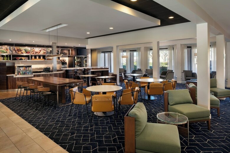 Hotel Courtyard By Marriott Bakersfield