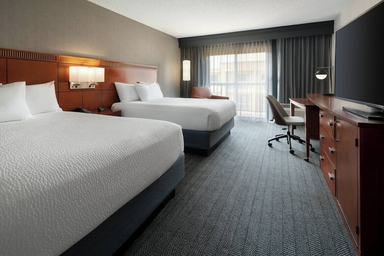 Hotel Courtyard By Marriott Bakersfield
