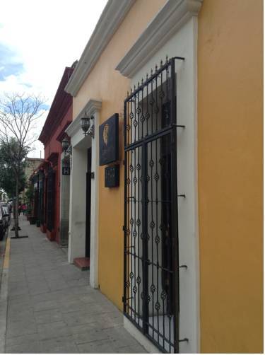 Hotel Villa De Leon