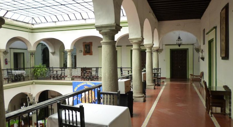 Hotel Monte Alban