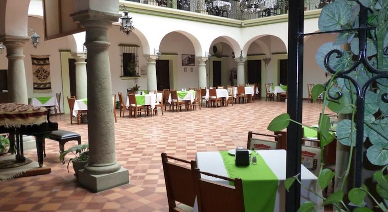 Hotel Monte Alban