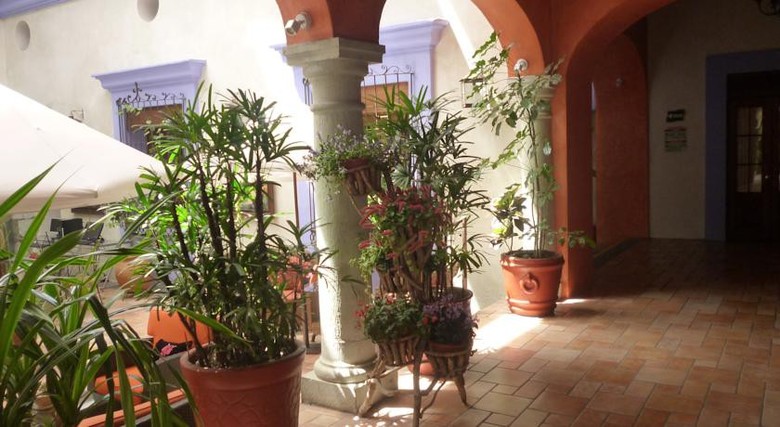 Hotel Tr�bol