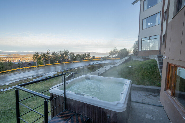 Altos Ushuaia Hotel & Resto