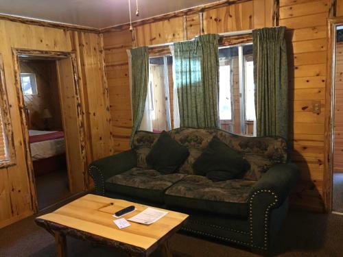 Lodge Big Bear Frontier