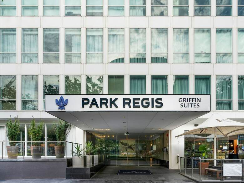 Hotel Park Regis Griffin Suites