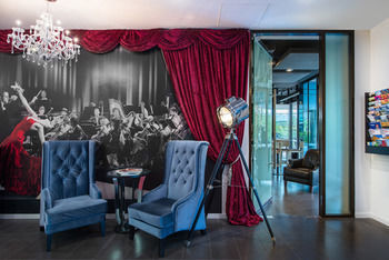 St Kilda Road Parkview Hotel