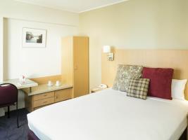 Ibis World Square Hotel