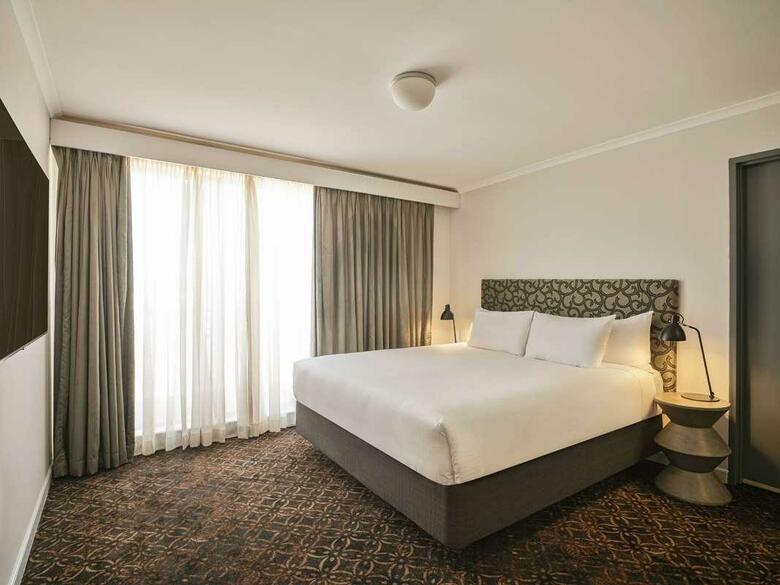Rendezvous Stafford Hotel