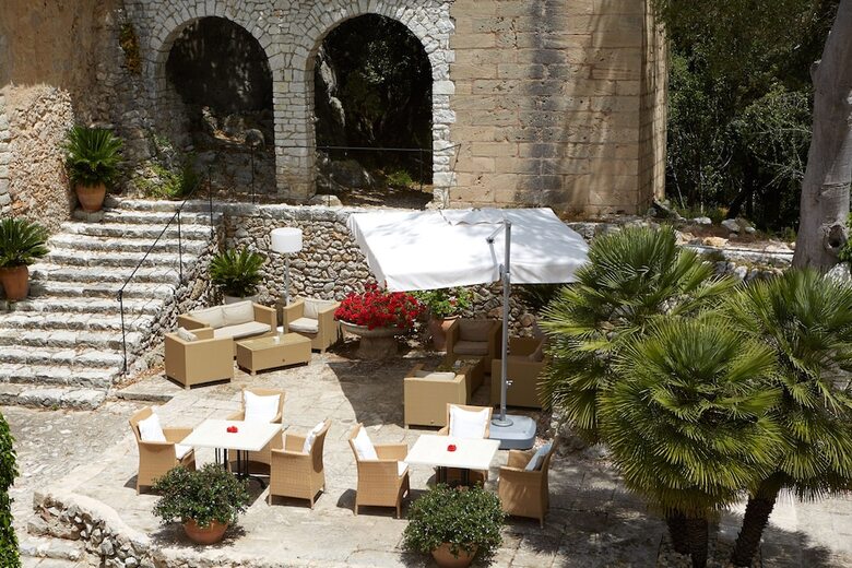 L�hermitage Hotel & Spa