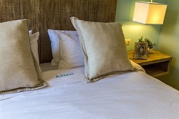 Aparthotel Anah Suites
