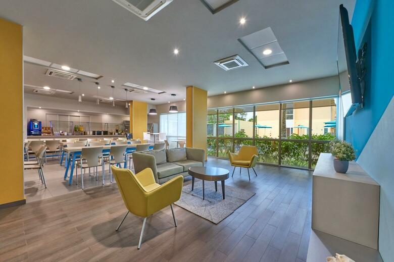 Hotel City Express Playa Del Carmen
