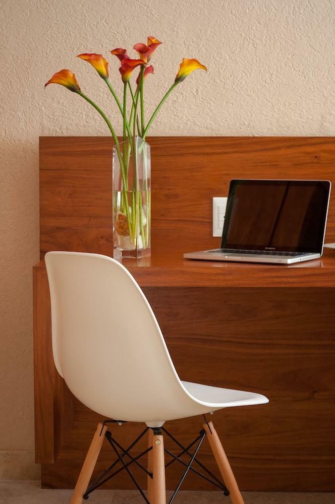 Artisan The Handmade Hotel Collection