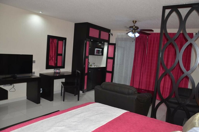 Aparthotel Suites Corazon