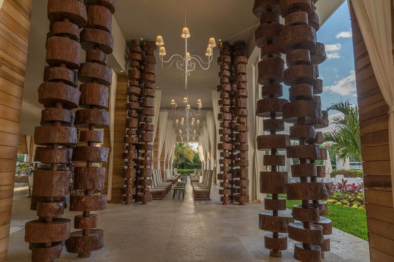 Hotel Platinum Yucatan Princess All Suites & Spa Resort