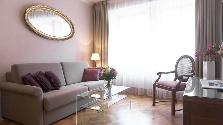 Hotel Golden Key