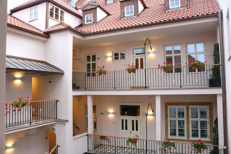 Hotel Golden Key