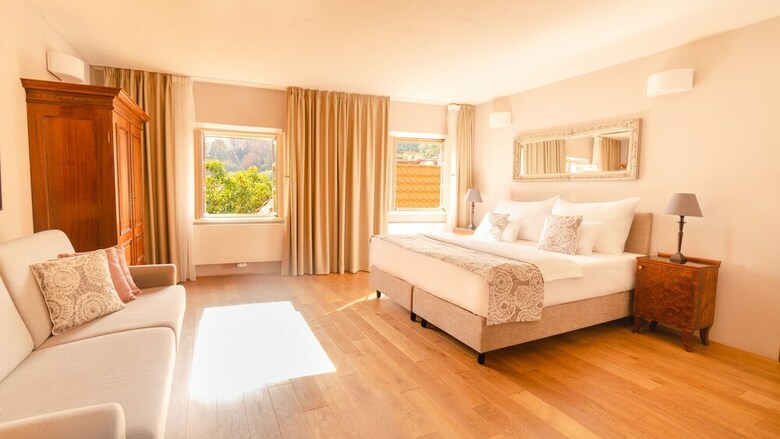 Hotel Golden Key