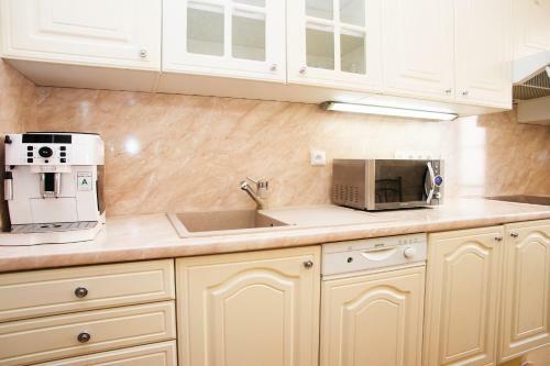 Art Apartments Celakovskeho Sady