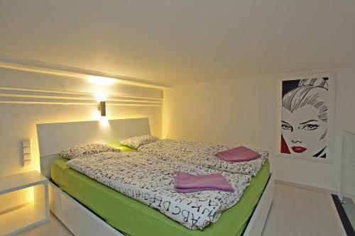 Apartment House - The Modern Flat