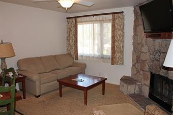 Getaways At Snow Lake Lodge