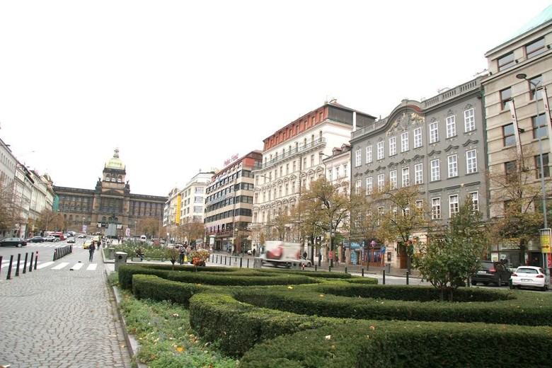 Picasso Apartments