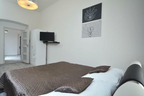 Navratilova Apartments