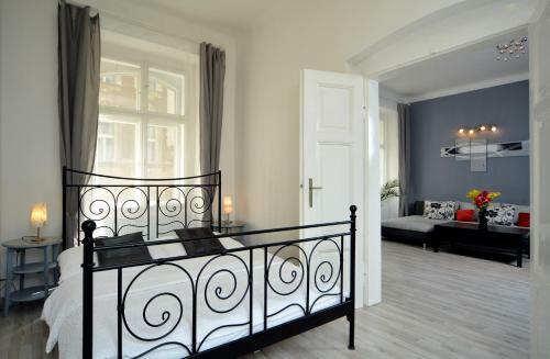 Navratilova Apartments
